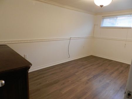 For Lease - 3406 ELLENGALE Drive Unit# LOWER, Mississauga, Ontario - Photo 2