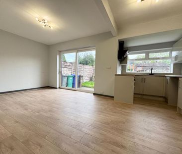 3 bedroom semi-detached house to rent - Photo 1