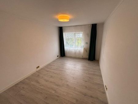 Caldey Place, Swansea, SA5 - Photo 3