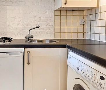 Studio Flat, Cintra Park, SE19 - Photo 2