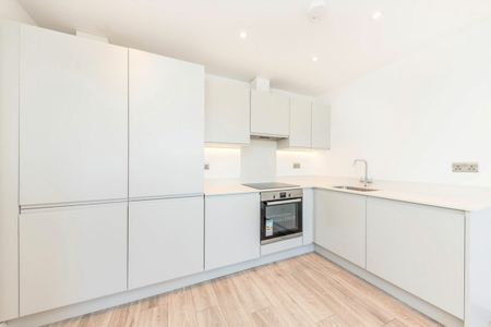 Portland Road, SE25, London - Photo 4