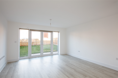 3 bedroom semi-detached house to rent - Photo 3