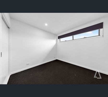 2/6 Bosquet Street, Maidstone, Vic 3012 - Photo 4