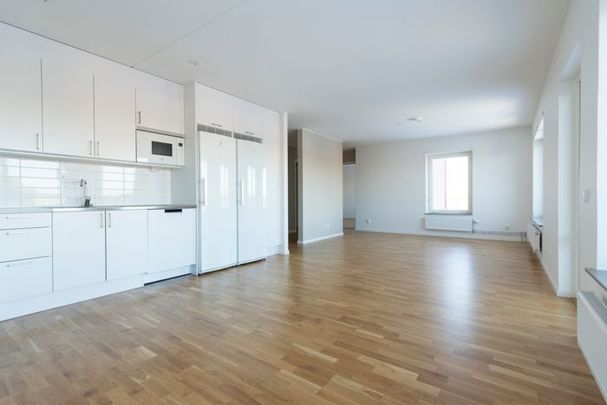 Bäckby Torggata 10 - Photo 1