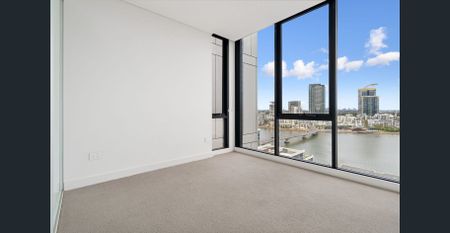 Two Bedroom Delight | Harbour Bridge Views - Photo 5