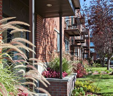 265 Rue Riverside, Longueuil, QC - Photo 5