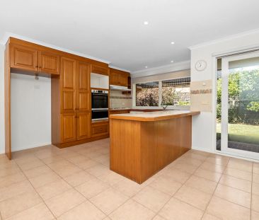 14 Eagle Street, Mornington. - Photo 3