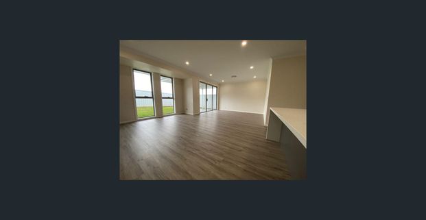 Beautiful Home with Exceptional Features! - Photo 1