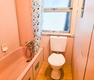 Big 3BR House, AC, no carpet! - Photo 5
