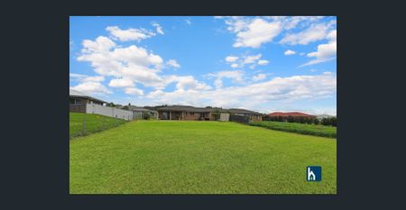 FULLY FURNISHED DUPLEX - Photo 5