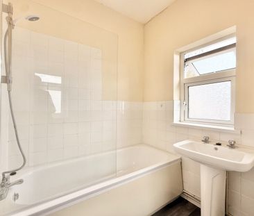 1 bed Flat Stromness Road, SS2 - Photo 5