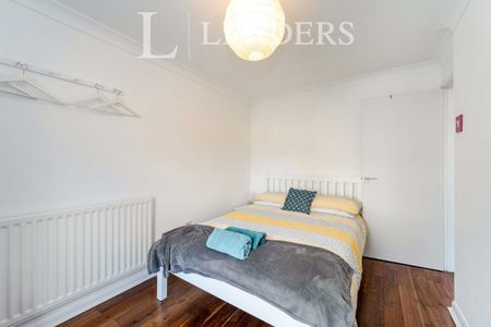 3 bedroom house to rent King Street, Southsea, PO5 - Photo 5