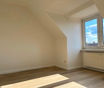 Lichtdurchflutete Dachgeschosswohnung mit Heidensee-Blick und neuer... - Photo 3