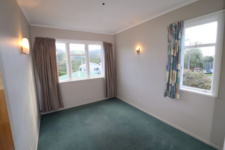 Kingston Living! - Photo 5