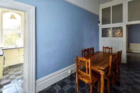 3 bedroom flat to rent - Photo 5