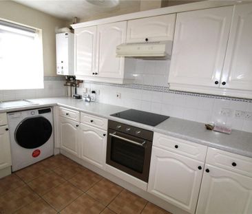 2 bedroom terraced house to rent - Photo 2