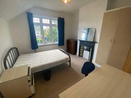 Langhorn Road, SO16 - Photo 4