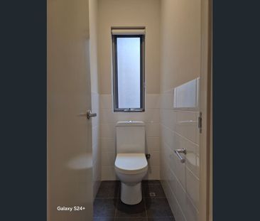 Modern Street Front Villa on Quiet Cul-de-Sac Open for Viewing on A... - Photo 5