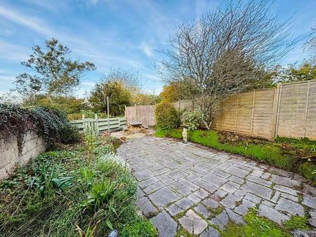 St. Hilary, Penzance, TR20 - Photo 2