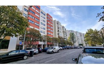 Apartamento T5 em Lisboa