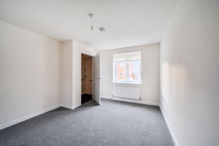 2 bedroom semi-detached house to rent - Photo 2