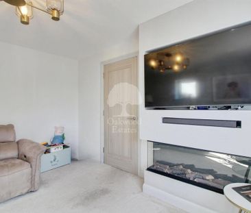 4 bedroom semi-detached house to rent - Photo 2