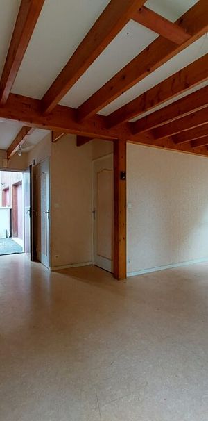 LOCATION APPARTEMENT T5, NOUAILLE MAUPERTUIS - Photo 1