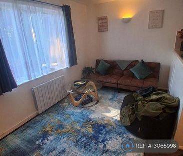 1 bedroom flat to rent - Photo 2