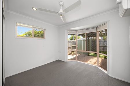 Low-Set Villa in Sought-After Park Haven - Photo 4