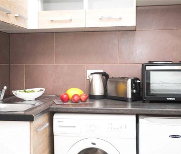 Property to rent - Photo 5