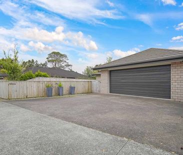 Right in Riverhead! - Photo 3