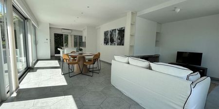 Appartement te huur in Liège voor € 1.500 met 2 slaapkamers - Foto 3