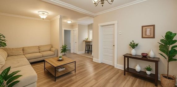 6 1/2 (4 Bdrm) for rent available immediately in Verdun - Photo 2