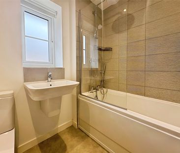 2 bedroom house to rent Sparrowhawk Crescent, Wootton, Northampton,... - Photo 2