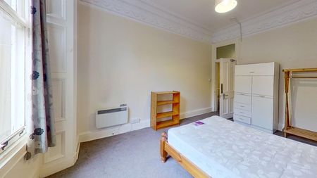3 bedroom apartment to rent - Photo 4