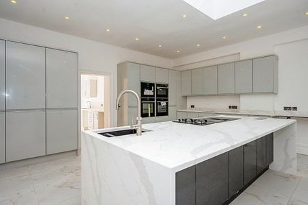 Millbrook Manor, Knowsley, L34 0JN - Photo 2