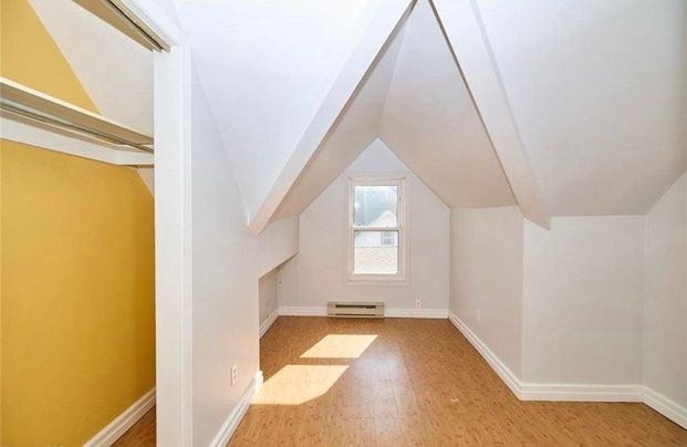 For Lease - 4679 Second Avenue Unit# Upper, Niagara Falls, Ontario - Photo 1