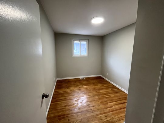 For Lease - 784 Olive Avenue Unit# Main Floor, Oshawa, Ontario - Photo 1