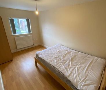 Great Apartment, 26c University Avenue, Queens University Quarter, ... - Photo 2