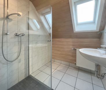 Geräumige Einliegerwohnung mit Dachboden und Kellerabteil - Photo 2