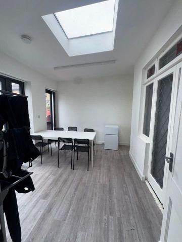Room in a Shared House, Shelbourne Road, N17 - Photo 2