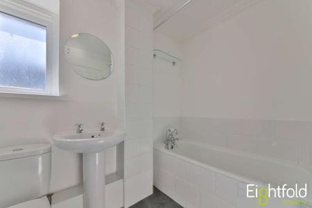 Fitch Drive, Brighton, BN2 - Photo 3