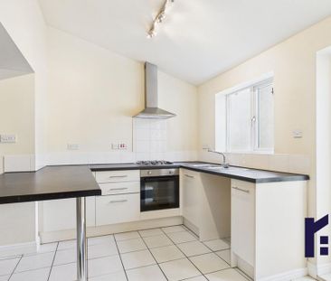 3 bedroom end of terrace house to rent - Photo 3