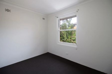 2 Bedroom Apartment - Photo 2