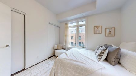 For Lease - 32 Spruce Pines Crescent, Toronto, Ontario - Photo 4