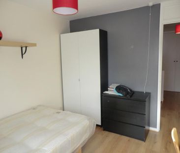 3 bedroom flat share to rent - Photo 1