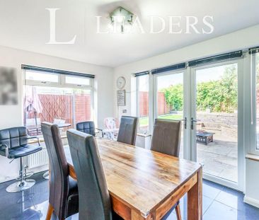 2 bedroom bungalow to rent - Photo 3