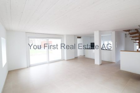 ERSTBEZUG : Maisonette-Wohnung im Herzen von Oberwil - Photo 2