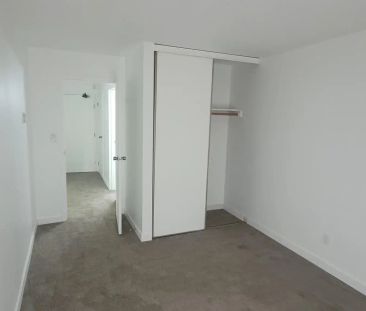 Royal Terrace Apartments — One Bedroom - Unit 307 - Photo 3