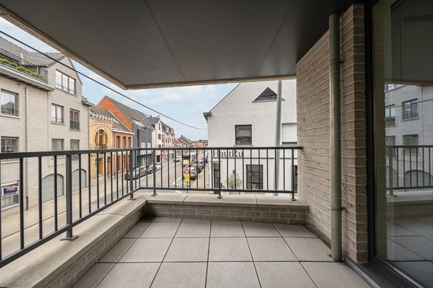 Instapklaar appartement met 2 slaapkamer en terras - Foto 1